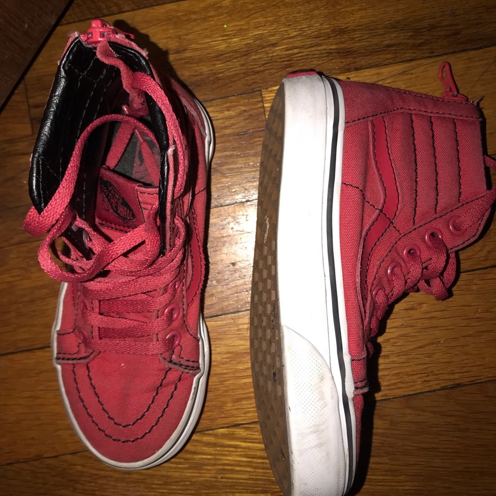 Vans - Picture 3 of 4